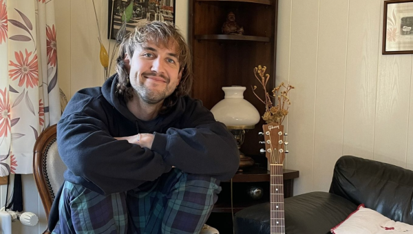 A.W.A : "j'ai composé toutes les chansons de l'album dans ce salon"